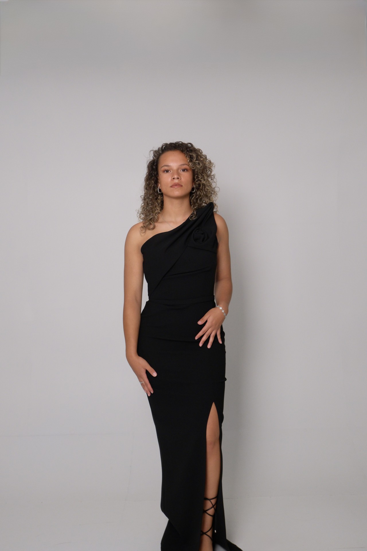 Avelia black